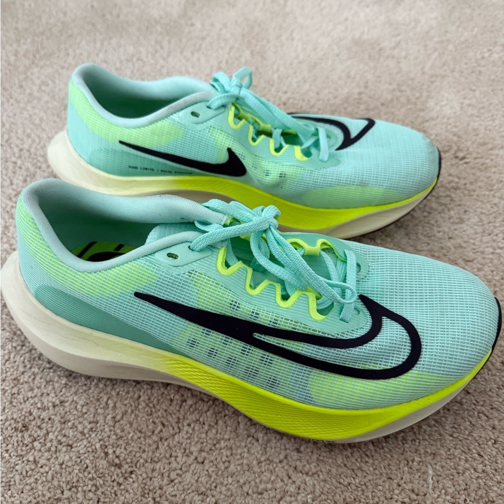 Men’s Nike fly zoom 5